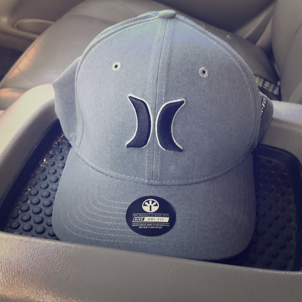 Hurley fitted dri-fit hat
